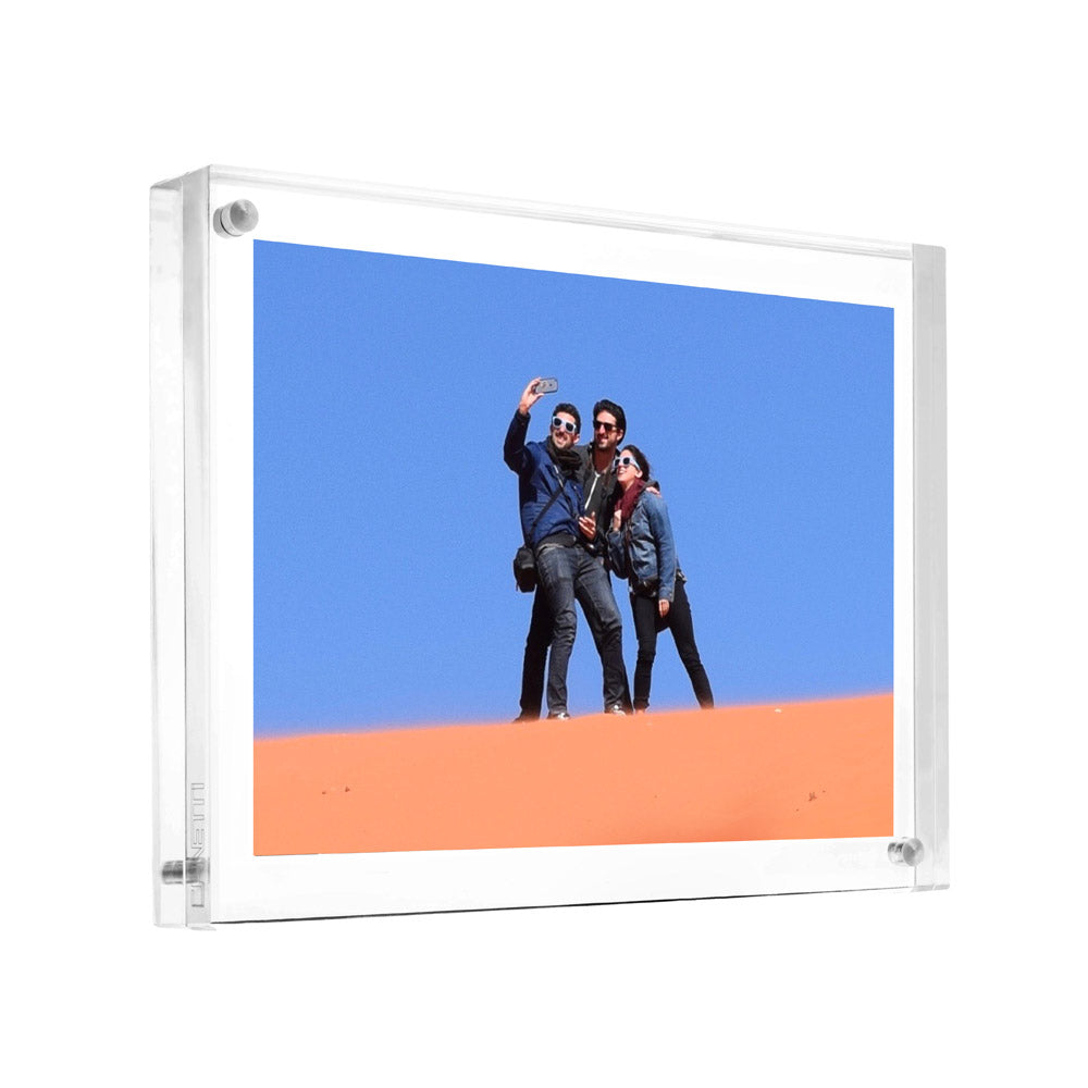 The Original Magnet Frame by CANETTI
